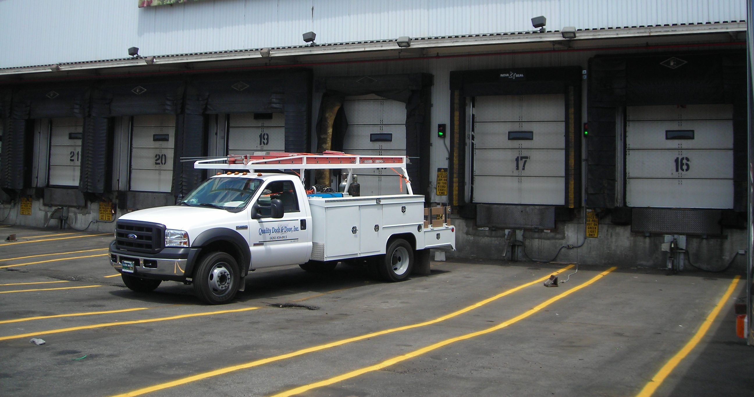 Commercial Loading Dock Supplier